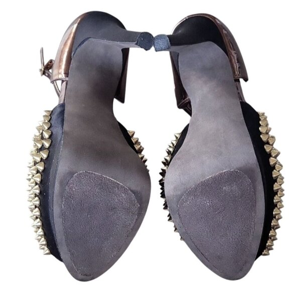 Steve Madden Obstcl-S Black Bronze Studded Peep Toe Heels Gold Spikes Womens 7M - Picture 8 of 8